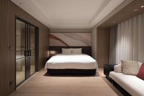 Minibar, desk, blackout drapes, soundproofing