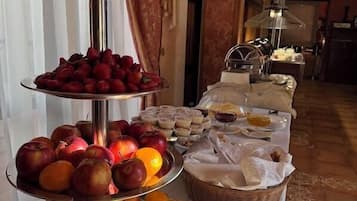 Kontinental frokost hver dag (mot et tillegg)