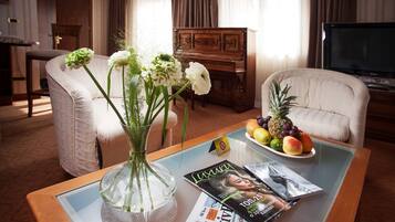 Luxury Apartment | 1 bedroom, soundproofing, iron/ironing board, free WiFi