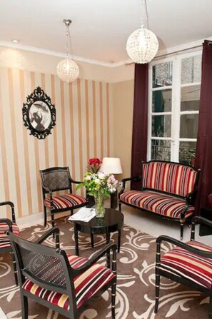 Lobby - Hôtel Tamaris (Paris)