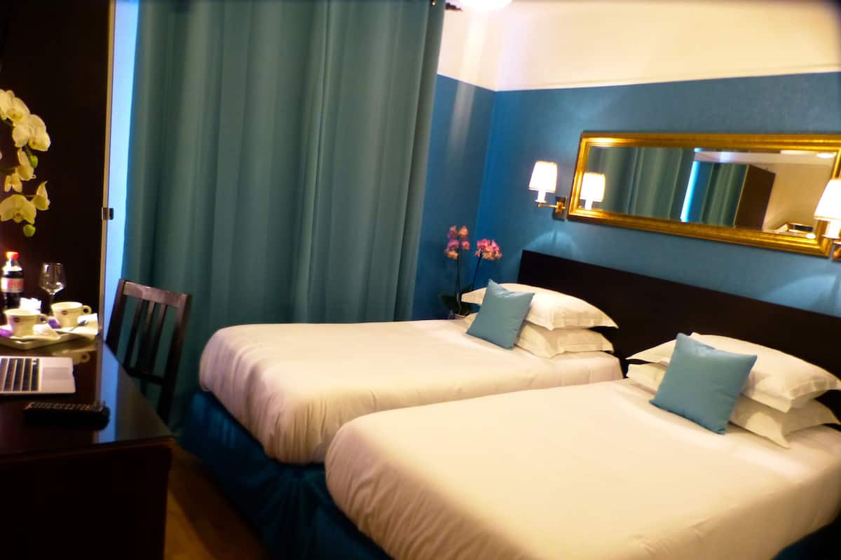 Premium bedding, in-room safe, desk, blackout curtains