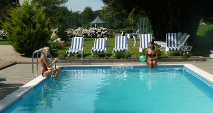 Beachcombers Hotel