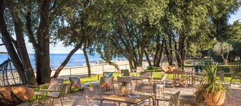 รีสอร์ทบีชเนทูรีสต์ไคร์สทราเซลเ ลคท์โคเวอร์ซาดา