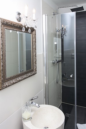 Doppelzimmer, eigenes Bad | Badezimmer