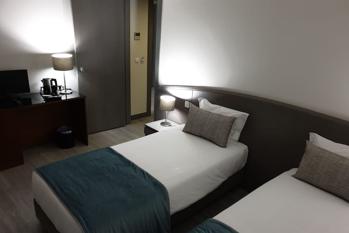 1 chambre, minibar, coffre-fort, bureau