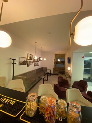 Bar (in der Unterkunft)