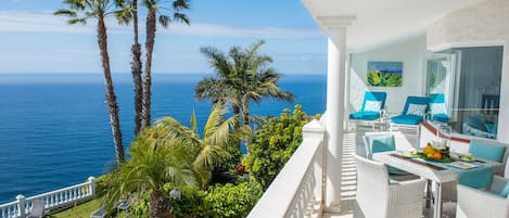 Grand Villa, 3 Bedrooms | Balcony view