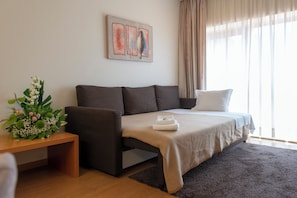 Apartment, 1 Bedroom | Living area