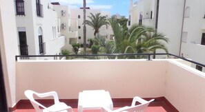 In-room safe, blackout drapes, free cribs/infant beds - Clube Alvorferias (Portimão)