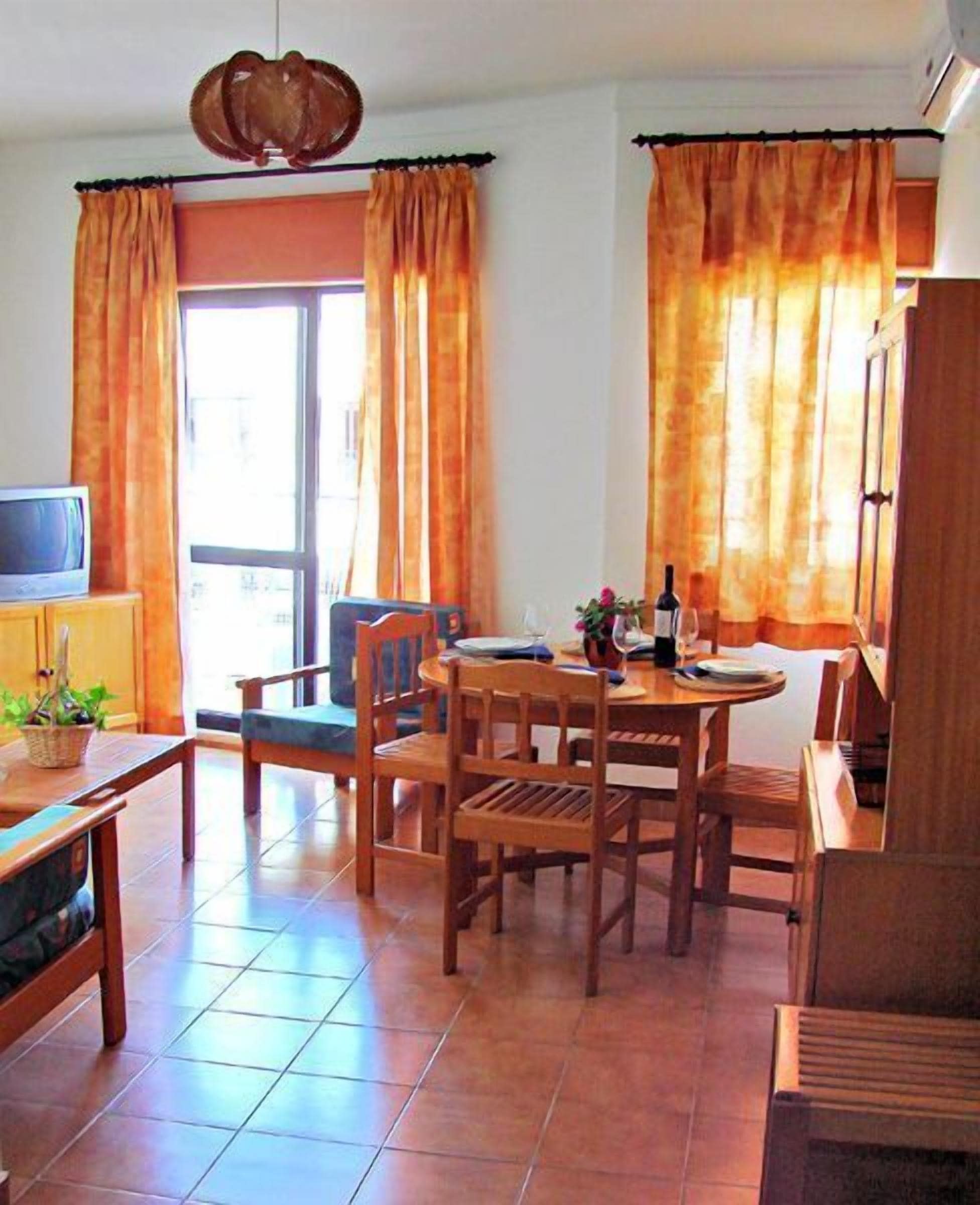 Foto - Clube Alvorférias