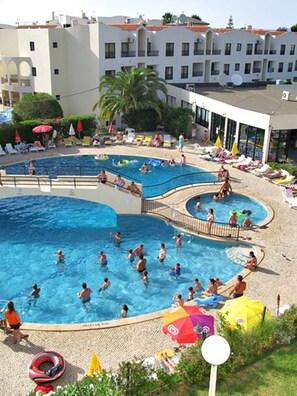 2 outdoor pools - Clube Alvorferias (Portimão)