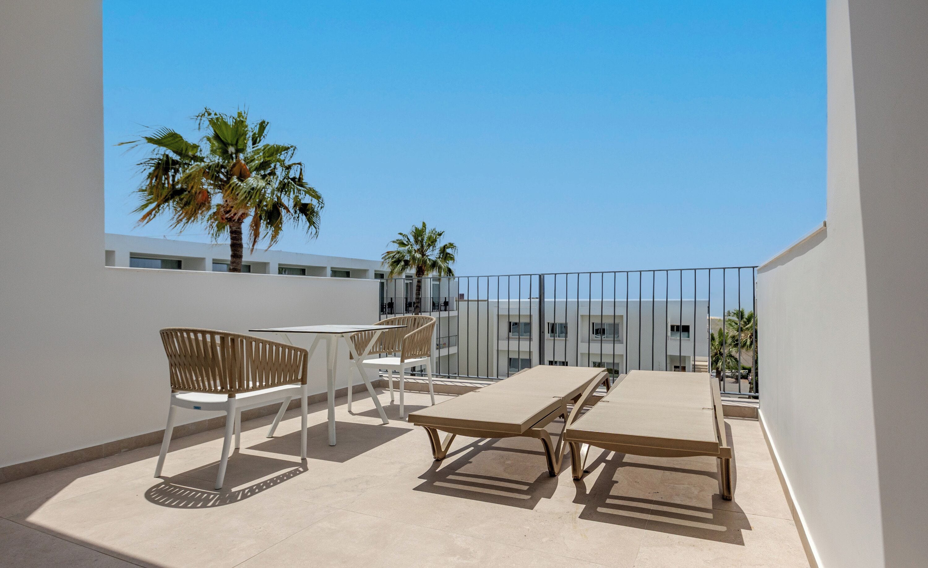 Premium-Doppelzimmer, Poolblick | Terrasse/Patio