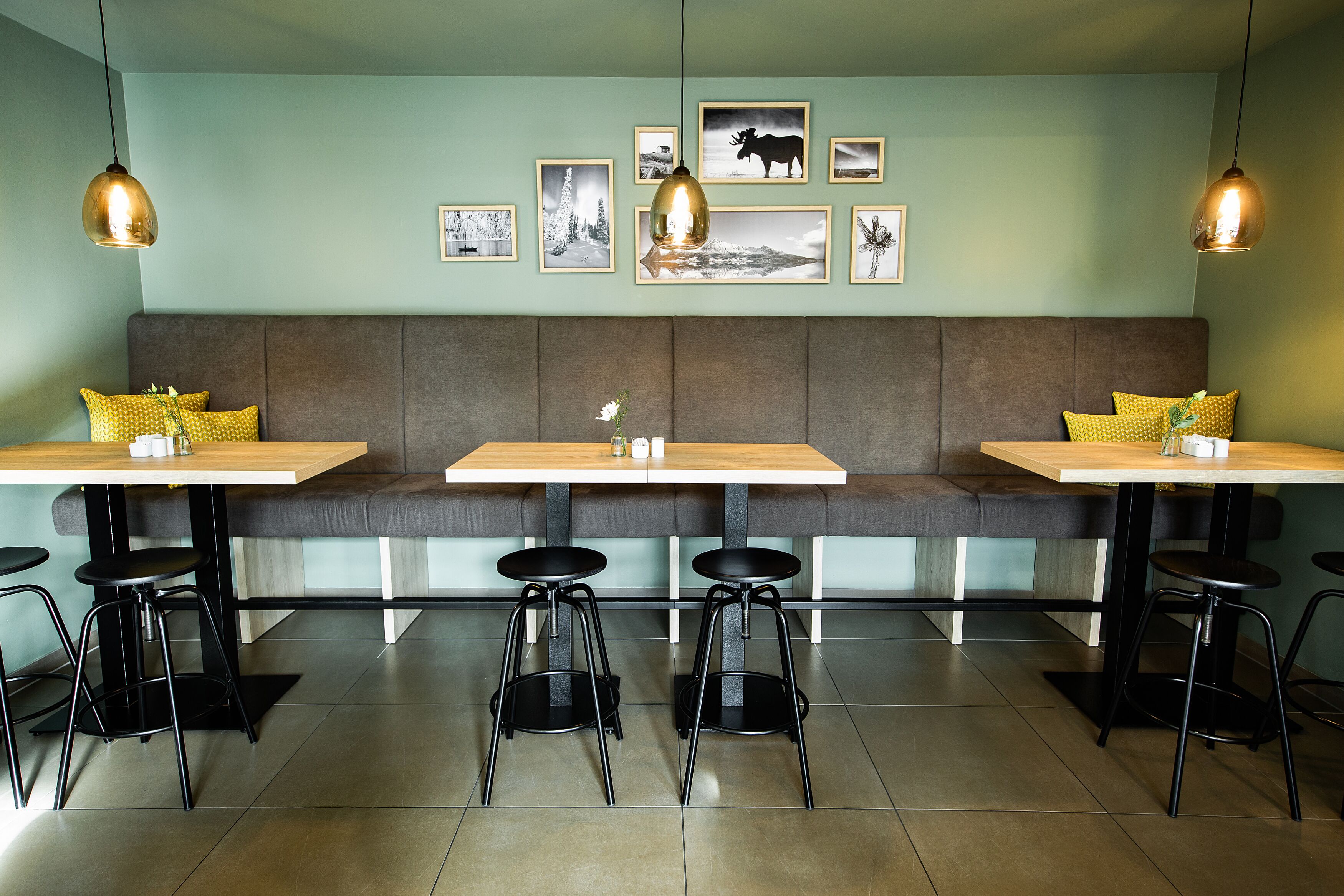 daily buffet breakfast (eur 21 per person)