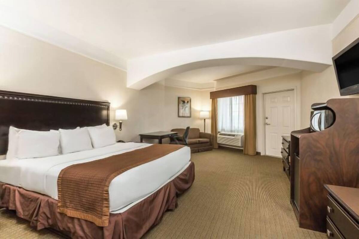 Pillow-top beds, desk, laptop workspace, iron/ironing board