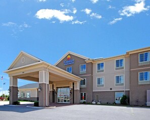 Exterior - Comfort Inn & Suites Madison North (De Forest)