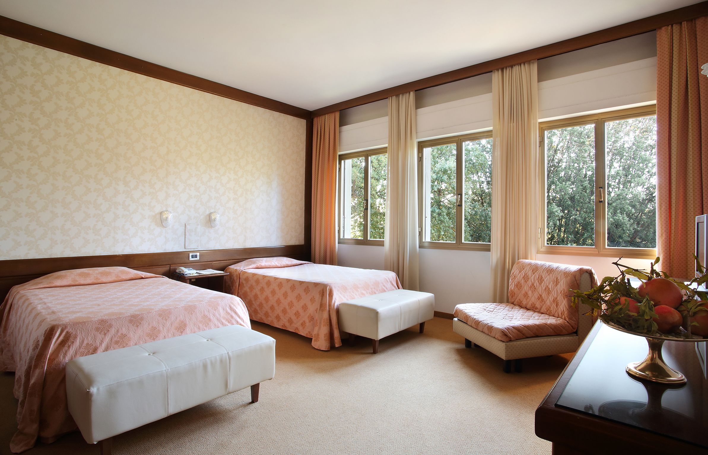 down duvets, minibar, in-room safe, desk