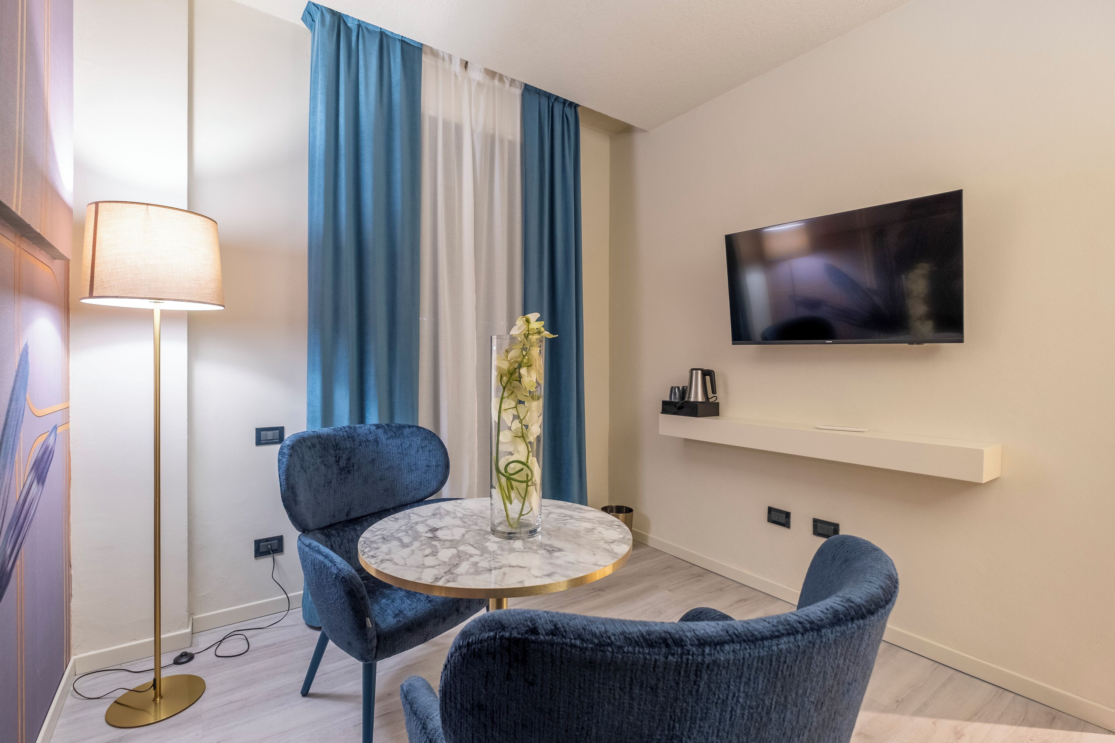 Junior Suite | Daunenbettdecken, Minibar, Zimmersafe, Schreibtisch