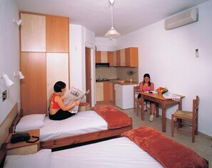 Room - Andys Plaza (Malevizi)