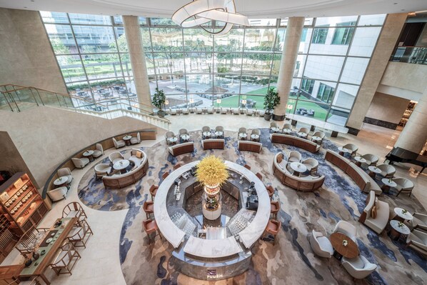 2 restaurants, breakfast, lunch served; local and international cuisine - The Westin Beijing Financial Street (Beijing)