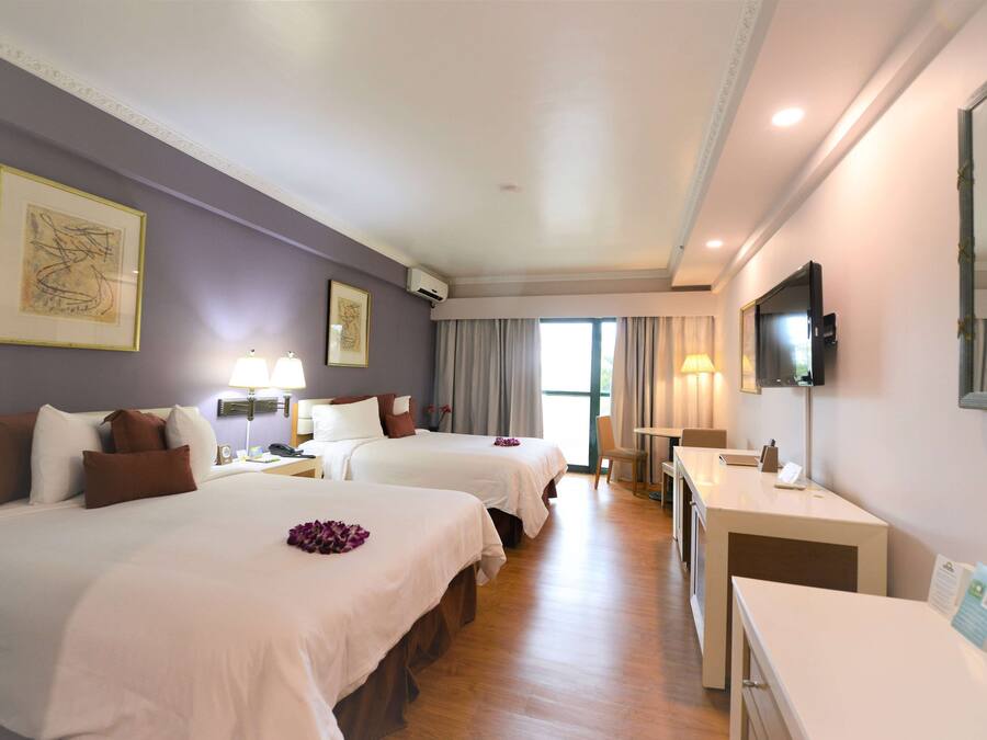 Coffres-forts dans les chambres, rideaux occultants