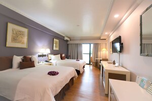 Caja de seguridad en la habitación y cortinas blackout 