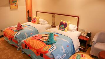 Down duvets, minibar, in-room safe, desk