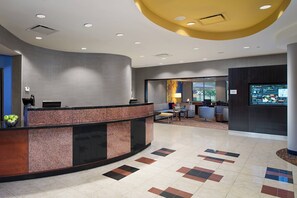 Lobby - Courtyard by Marriott Hanover Lebanon (Lebanon)