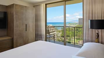 Roupas de cama premium, cofres nos quartos, escrivaninha