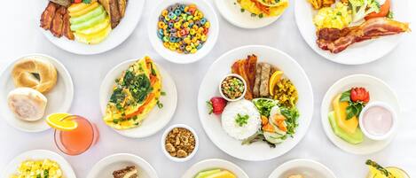 Desayuno bufé gratuito y diario