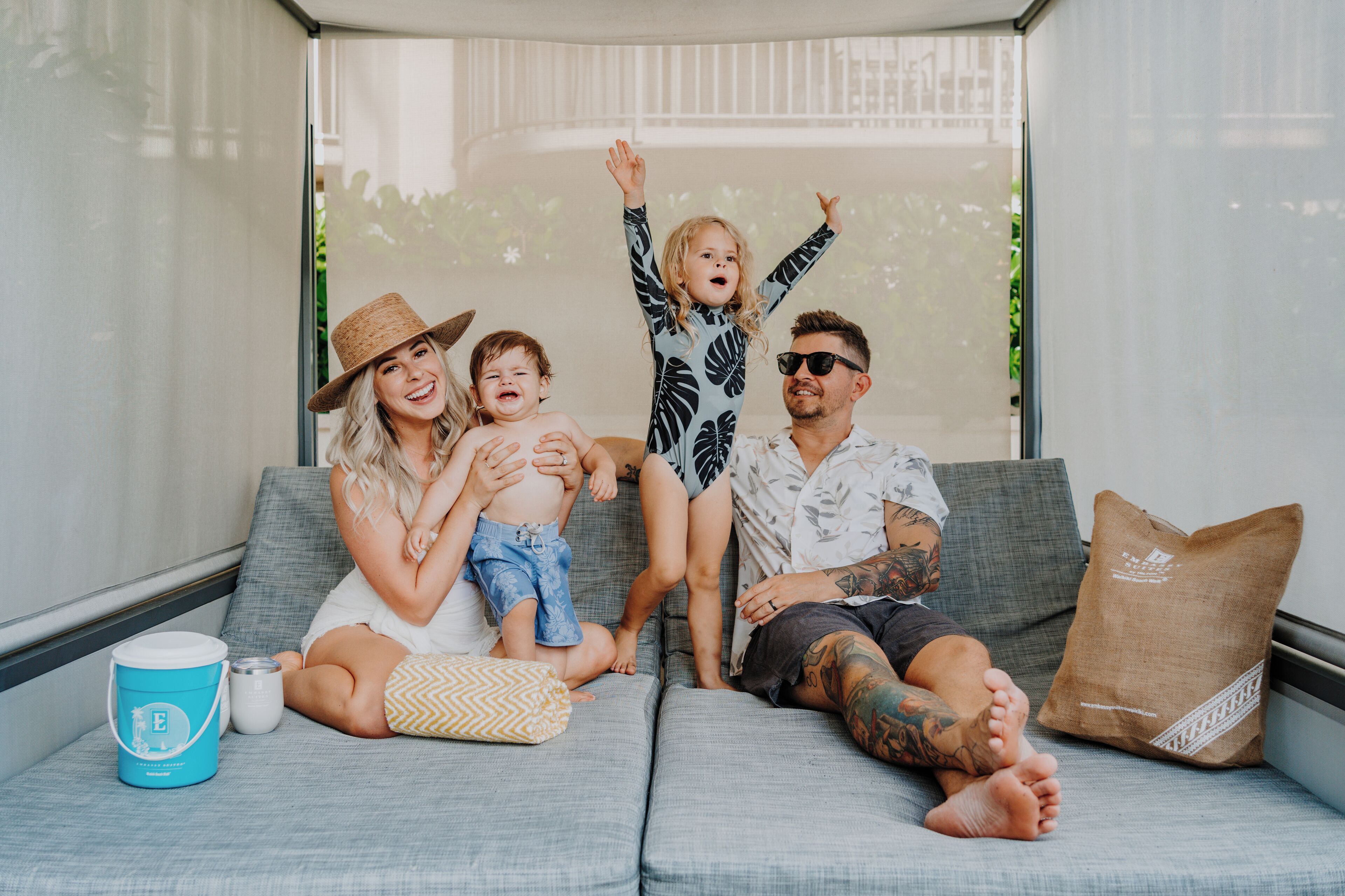 Kolam renang terbuka, kabana (surcaj), payung kolam 