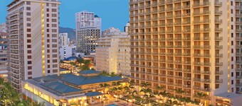Embassy Suites by Hilton Waikiki Beach Walk