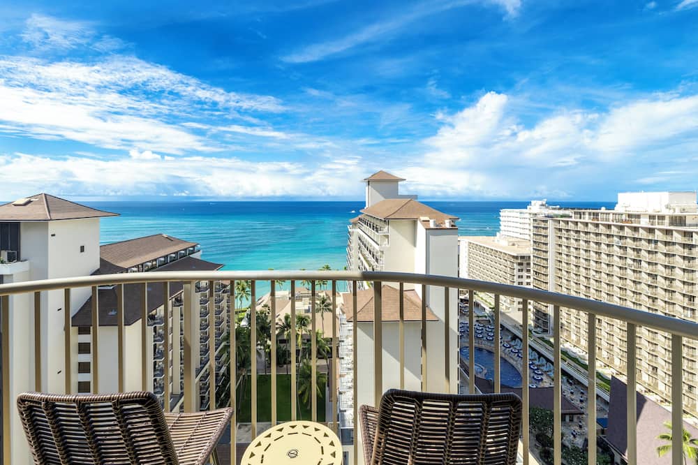 Embassy Suites by Hilton Waikiki Beach Walk