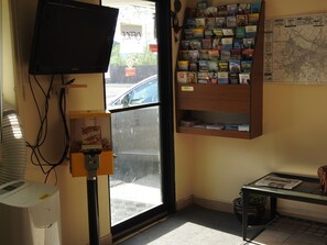 Reception - Relax Inn (Rome)