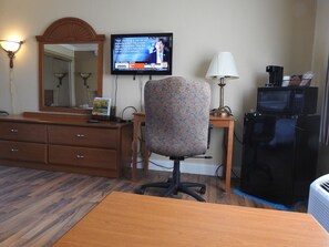 標準客房, 1 張特大雙人床, 非吸煙房 | 免費 Wi-Fi、床單