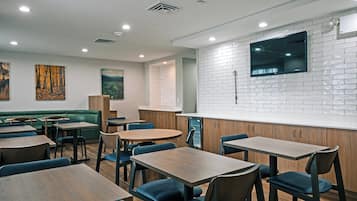 Gratis kontinental frukost varje dag