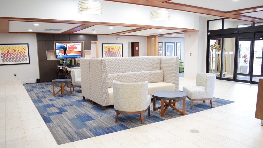 Holiday Inn Express Hotel & Suites West I 10 by IHG