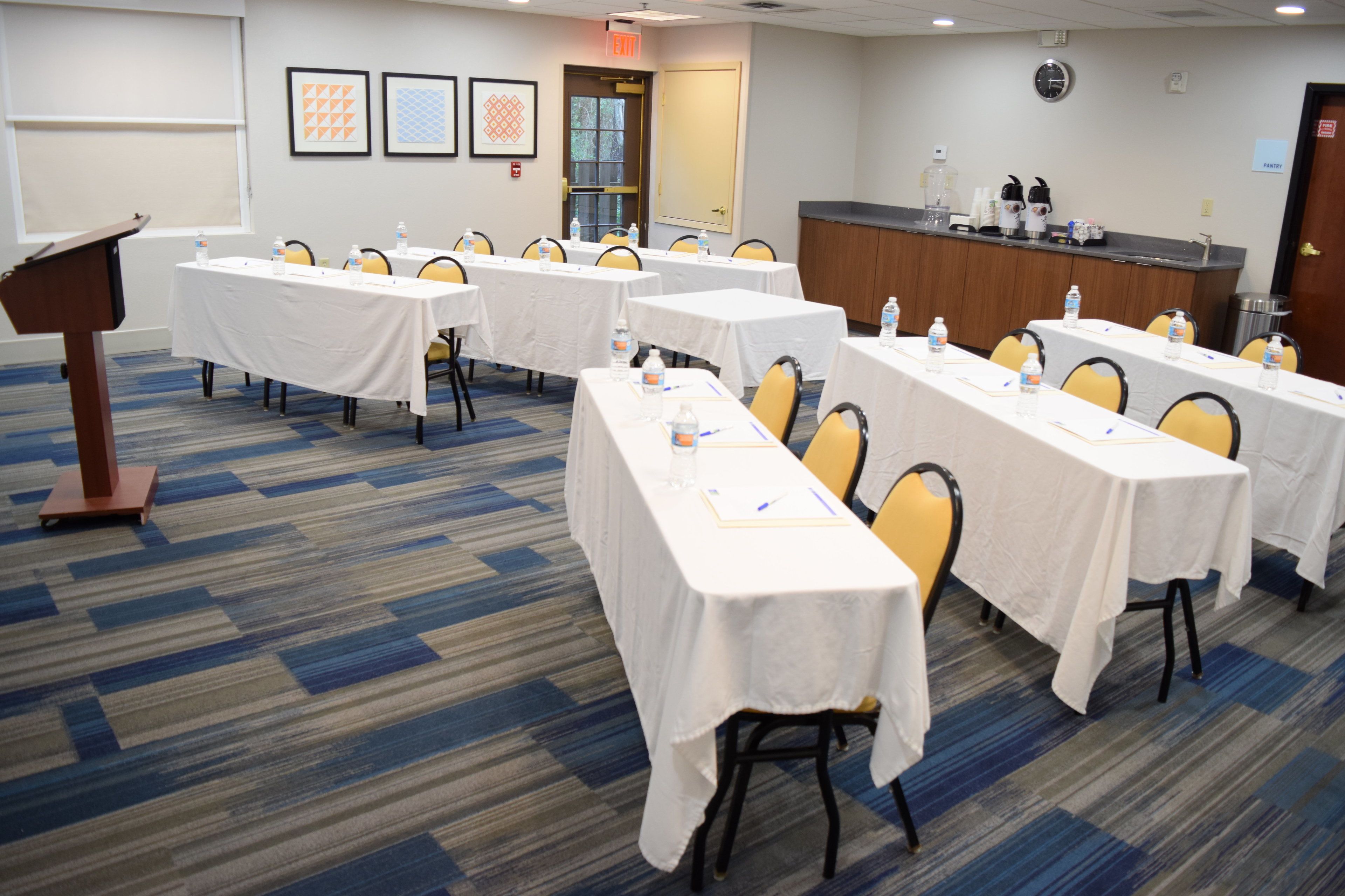 Photo - Holiday Inn Express & Suites Pensacola West I-10 by IHG