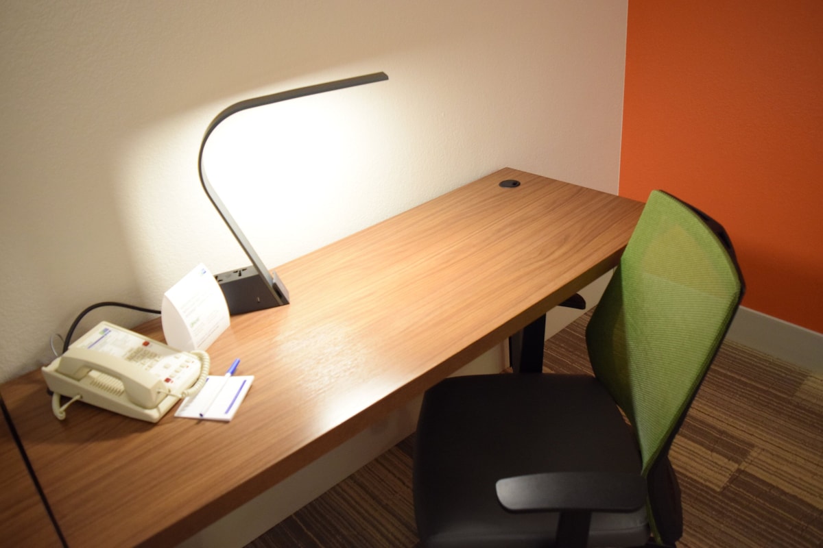Habitación estándar, 1 cama King size | Servicios de la habitación