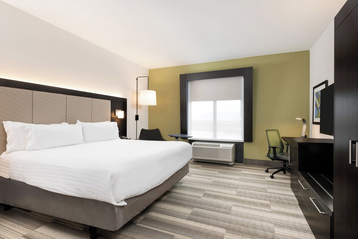 Chambre Standard, 1 très grand lit (Communications, Mobil, Roll-In Shower)