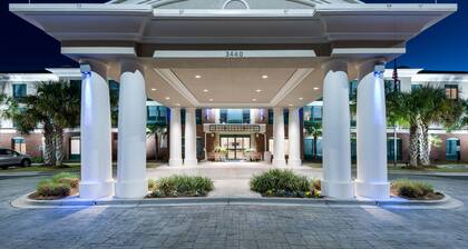 Holiday Inn Express & Suites Florence I-95 & I-20 Civic Ctr by IHG