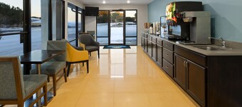 Days Inn by Wyndham Hardeeville Near Hilton Head