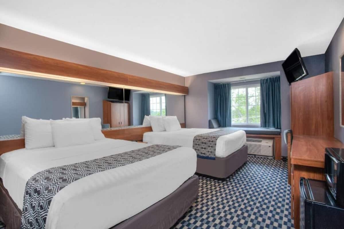 Pillow-top beds, desk, iron/ironing board, free WiFi