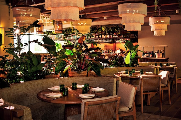 2 restaurants, breakfast, lunch, dinner served; Mediterranean cuisine