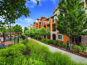 Exterior - Vino Bello Resort (Napa)