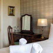 Dunsley Hall Country House Hotel
