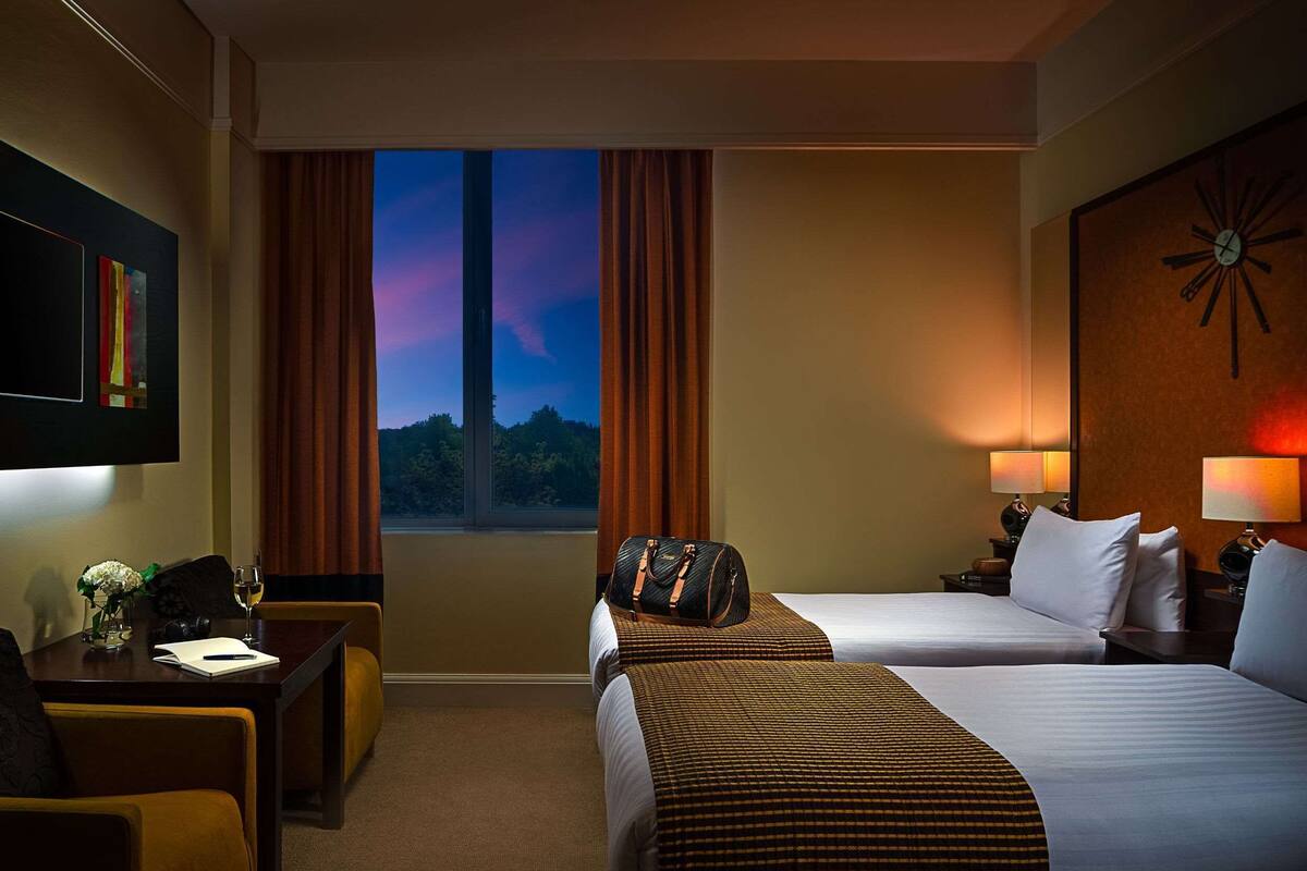 superior twin room, 2 single beds | 1 bedroom, hypo-allergenic bedding, in-room safe, desk