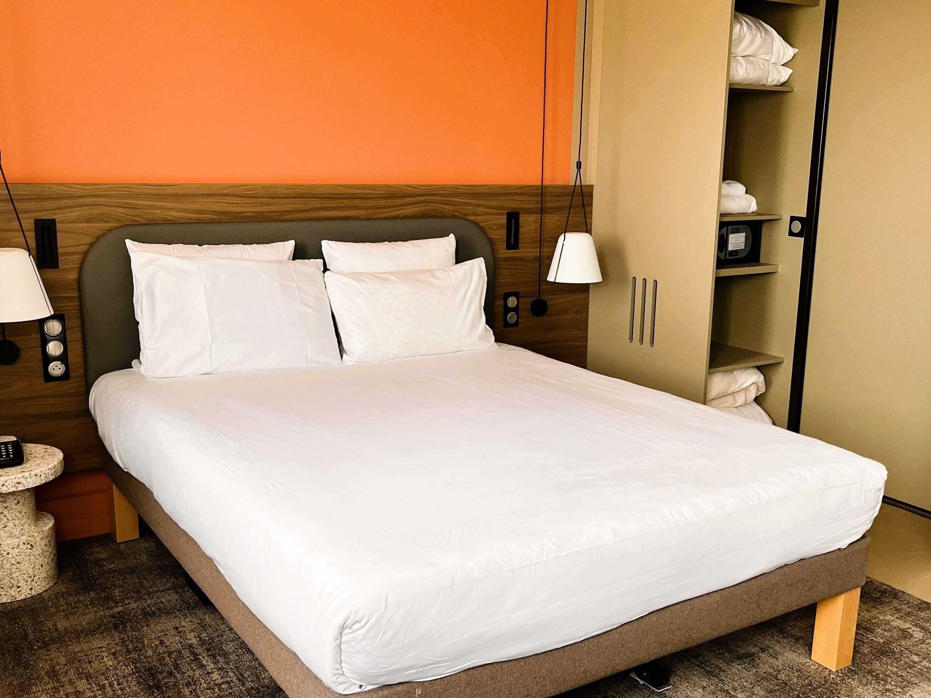 1 slaapkamer, luxe beddengoed, een kluis op de kamer, een bureau