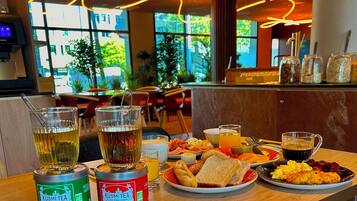 Daily buffet breakfast (EUR 18.5 per person)