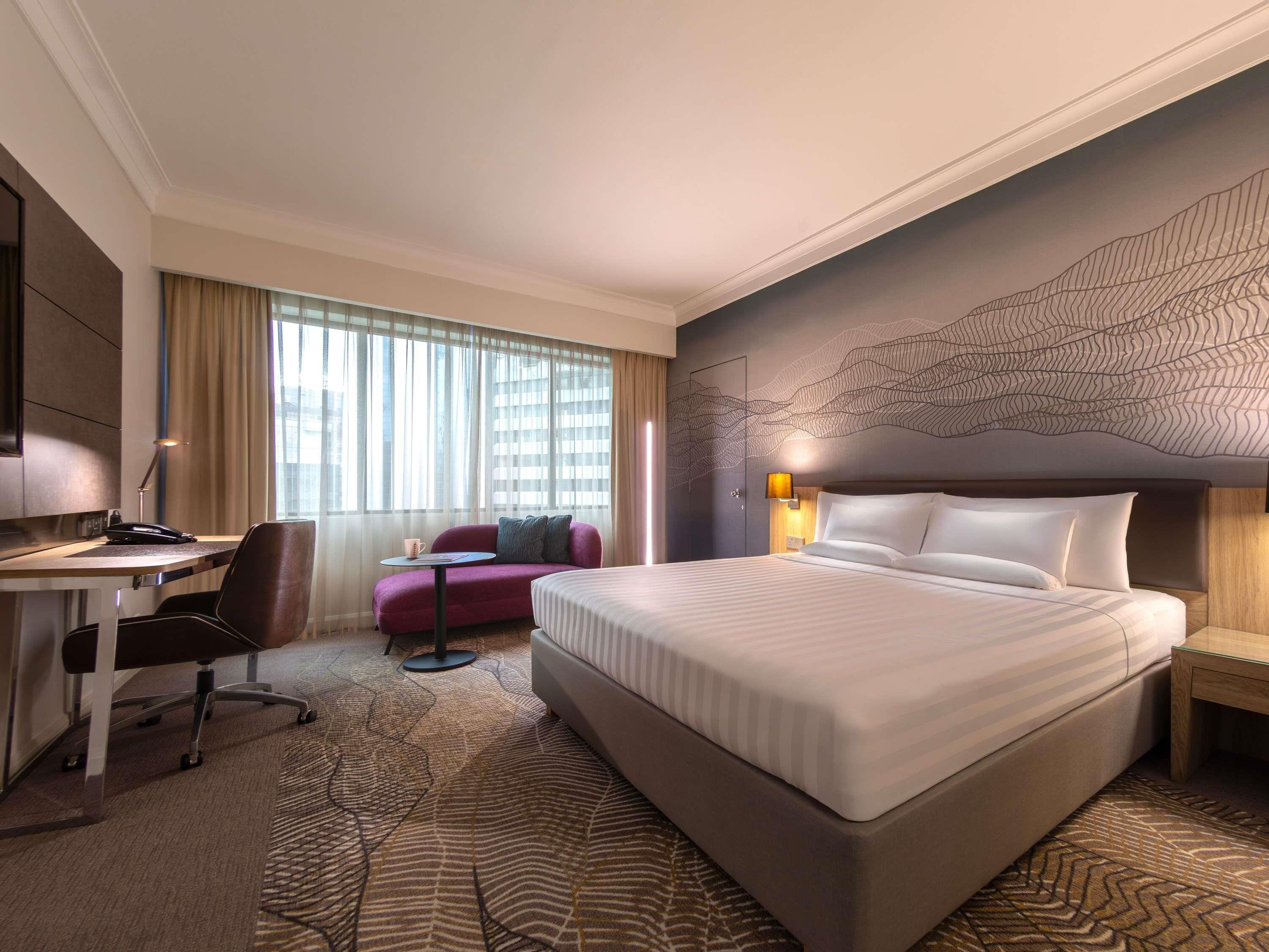 迷你吧、客房內保險箱、書桌、遮光布/窗簾