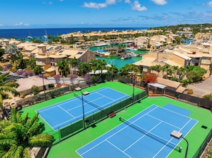 Tennis court